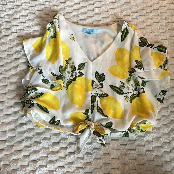She + Sky Lemons Top! 172 - Picture 8 of 8